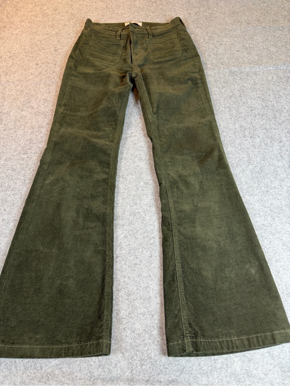 Gap 70’s Flare High Rise “Mistletoe” Green Corduroy Flared Jeans Retro Boho EUC